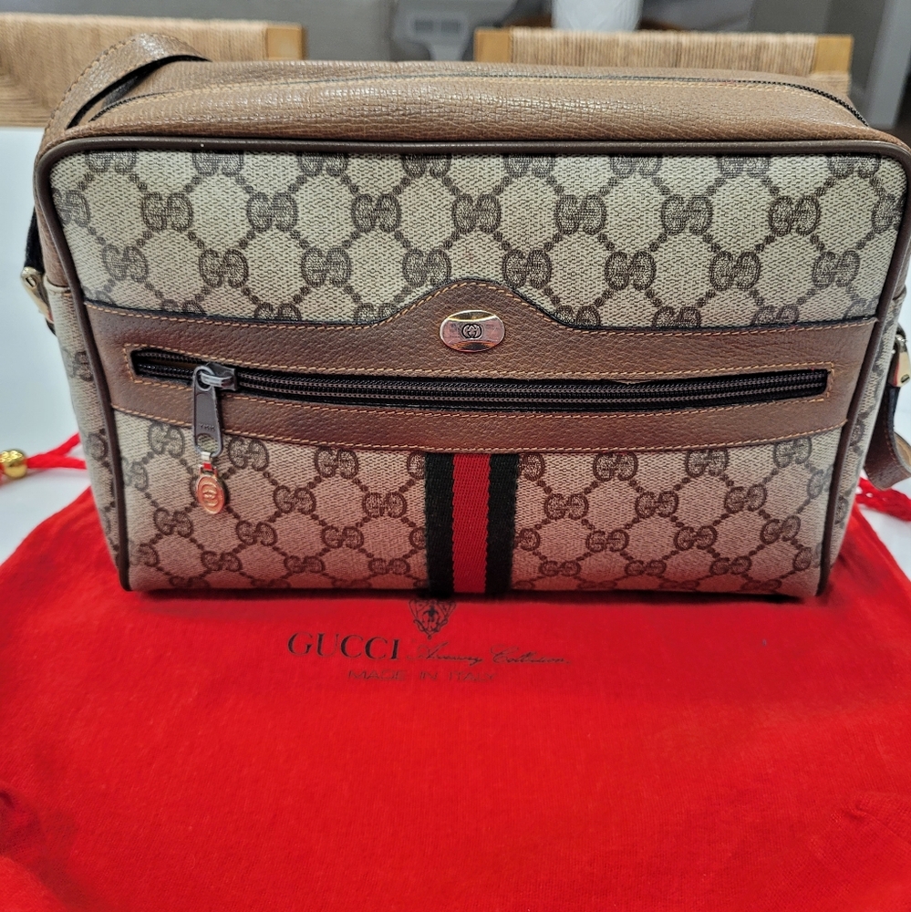 Gucci Crossbody Vintage EUC